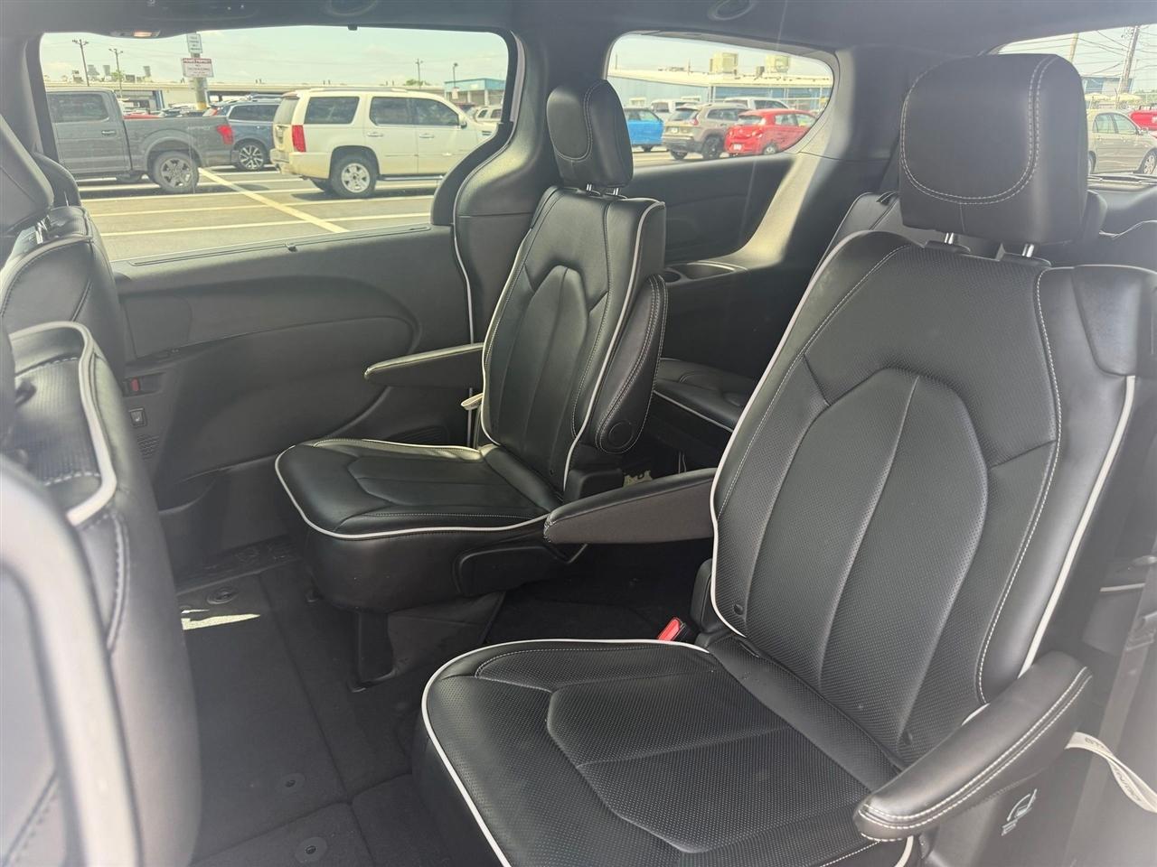 Chrysler Pacifica  2026
