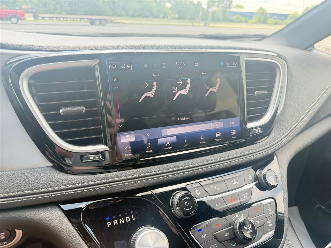 Chrysler Pacifica  2026