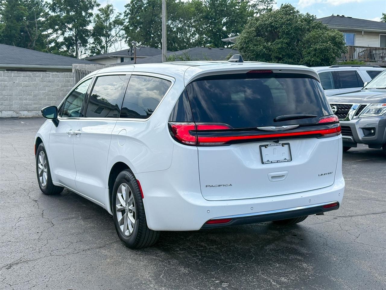Chrysler Pacifica  2026
