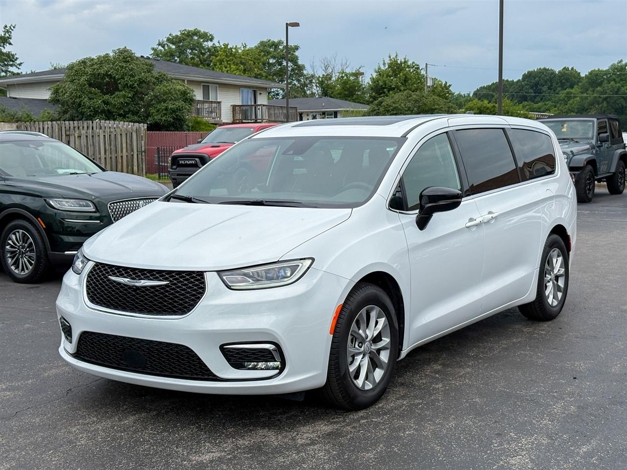 Chrysler Pacifica  2026