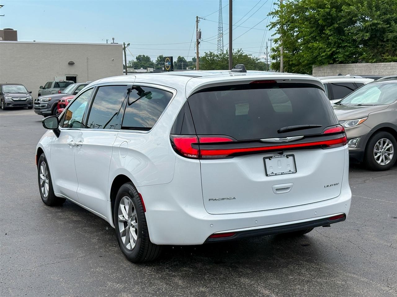 Chrysler Pacifica  2026