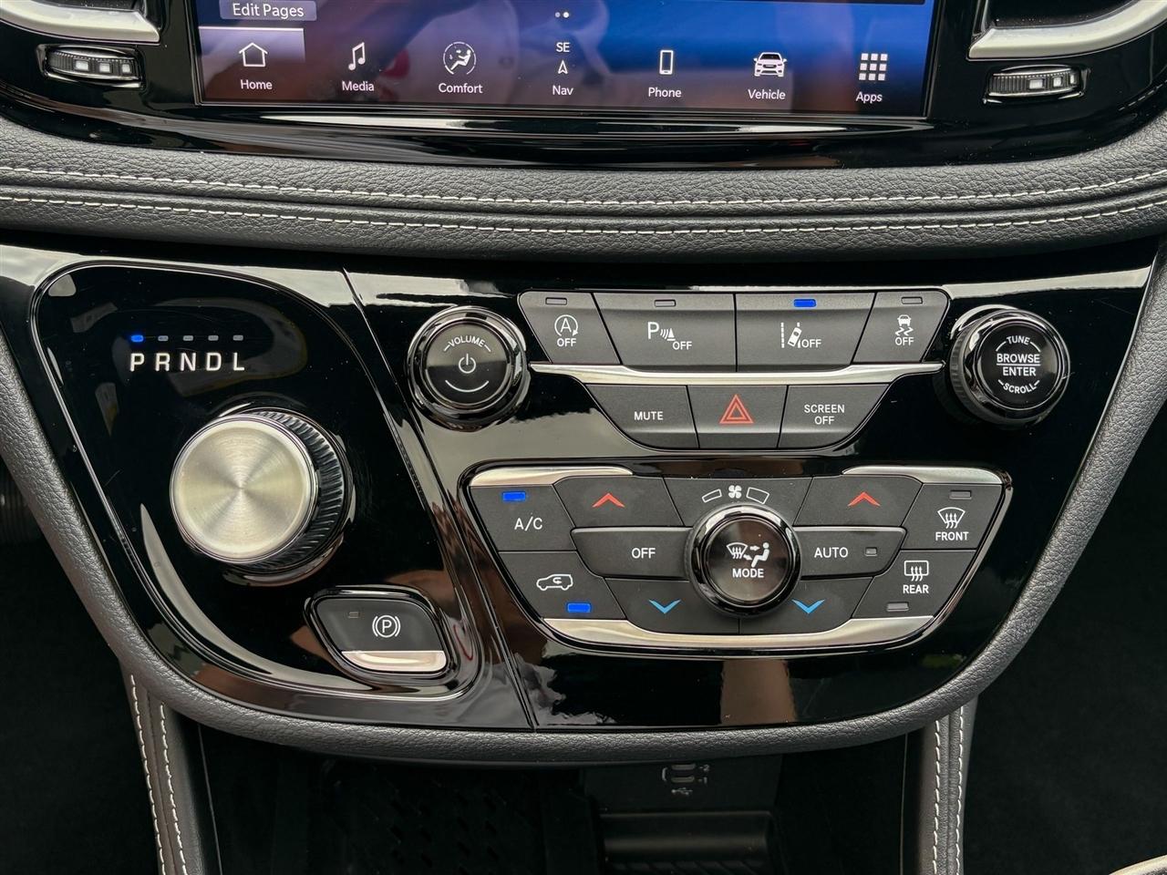 Chrysler Pacifica  2026