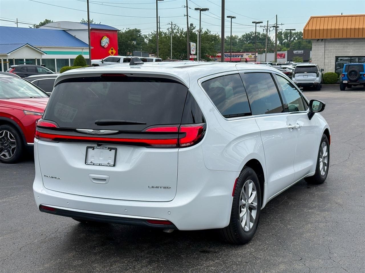 Chrysler Pacifica  2026