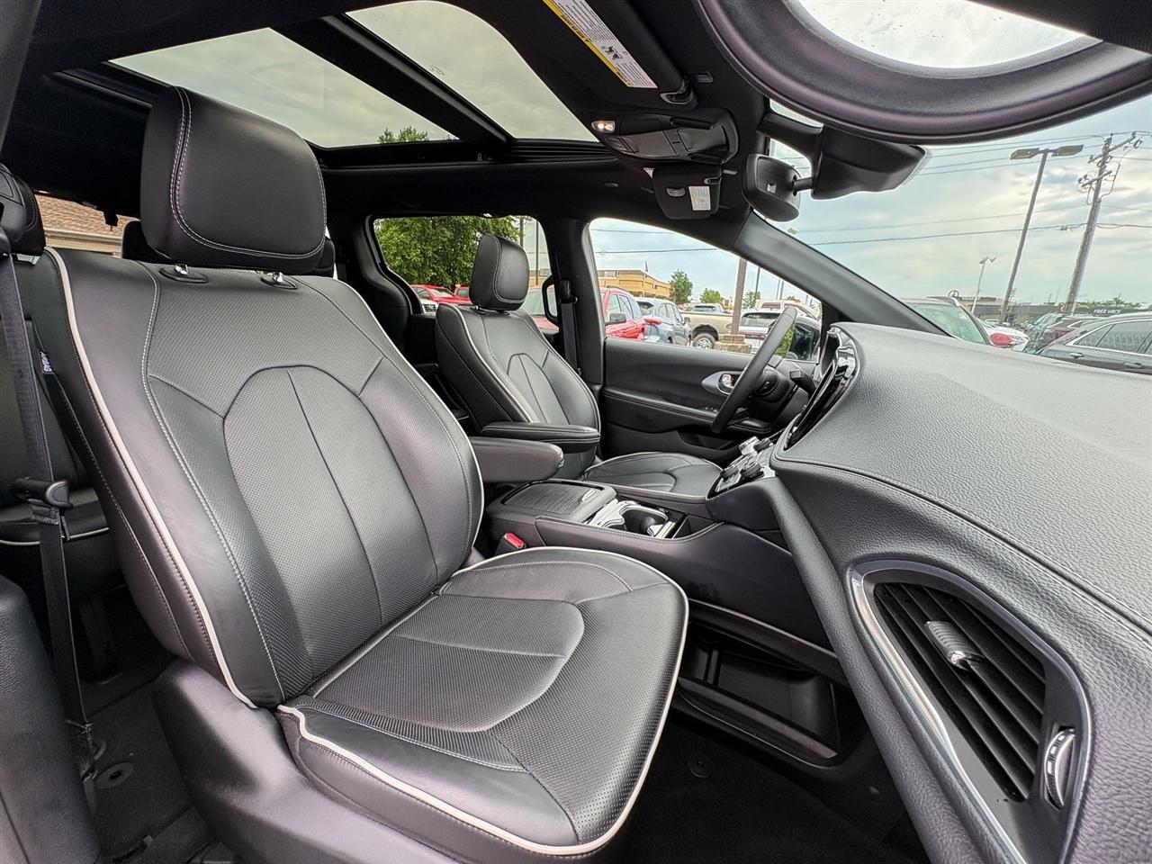 Chrysler Pacifica  2026