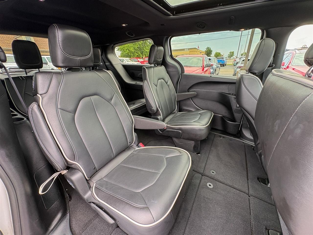 Chrysler Pacifica  2026