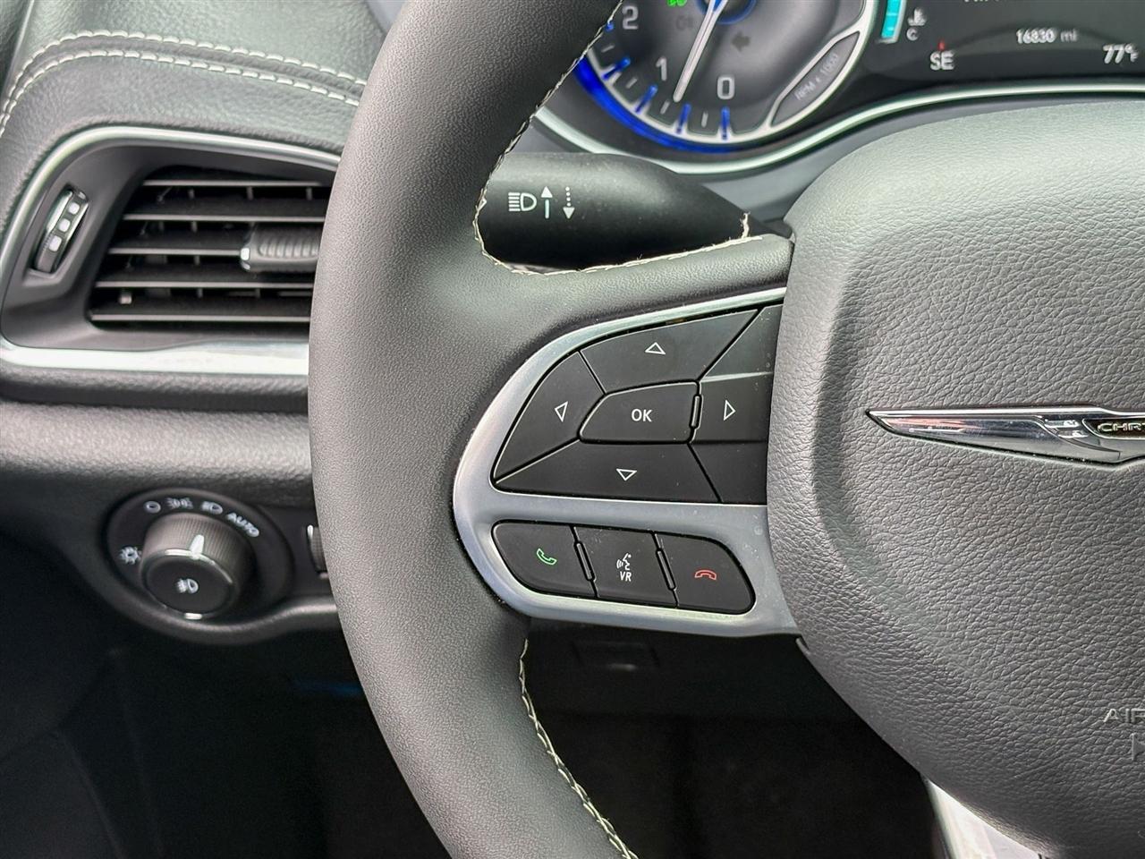 Chrysler Pacifica  2026