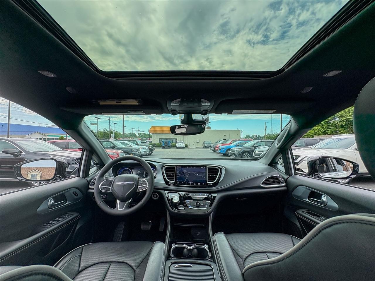 Chrysler Pacifica  2026