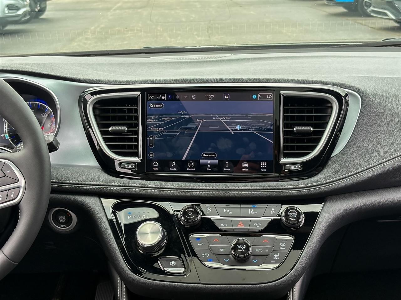 Chrysler Pacifica  2026