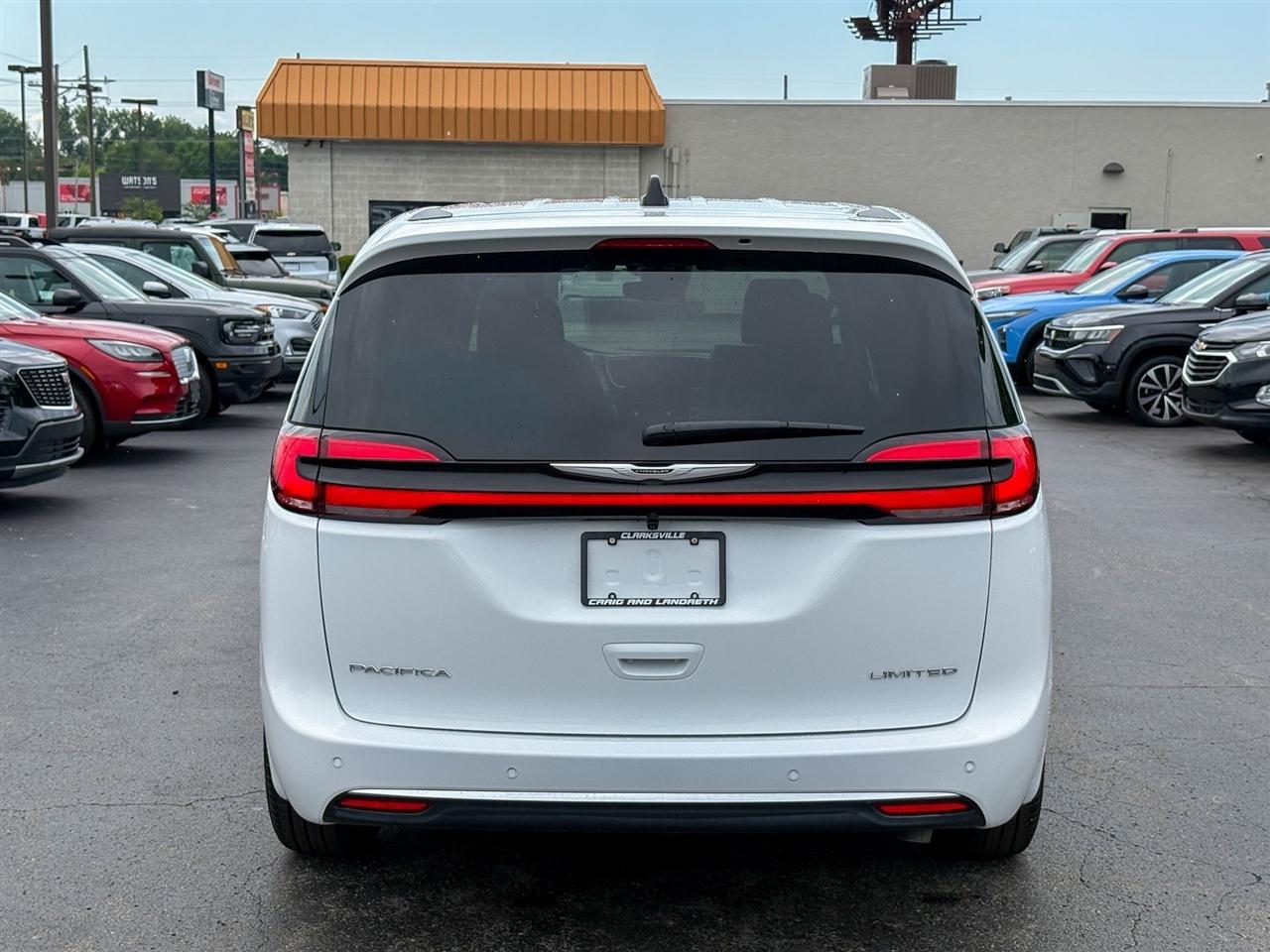Chrysler Pacifica  2026