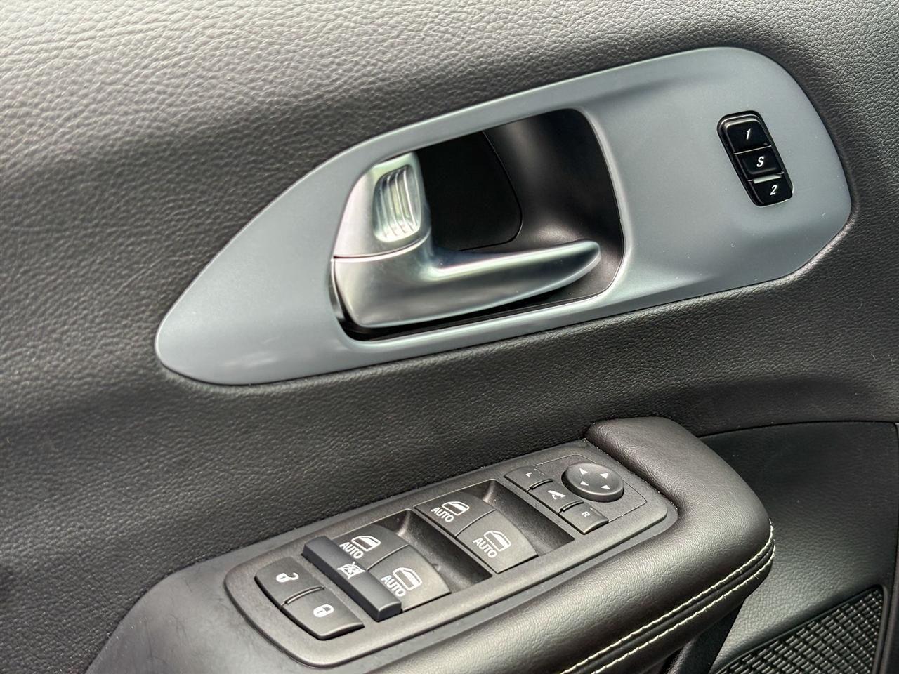 Chrysler Pacifica  2026