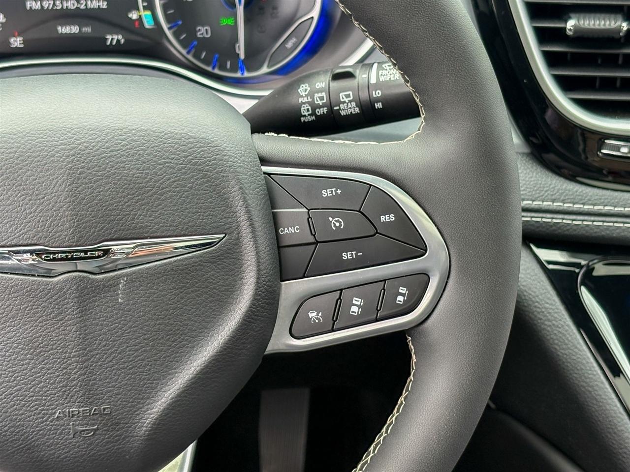 Chrysler Pacifica  2026