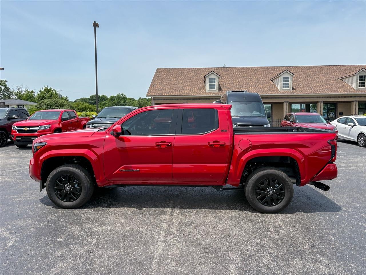 Toyota Tacoma 4WD  2026