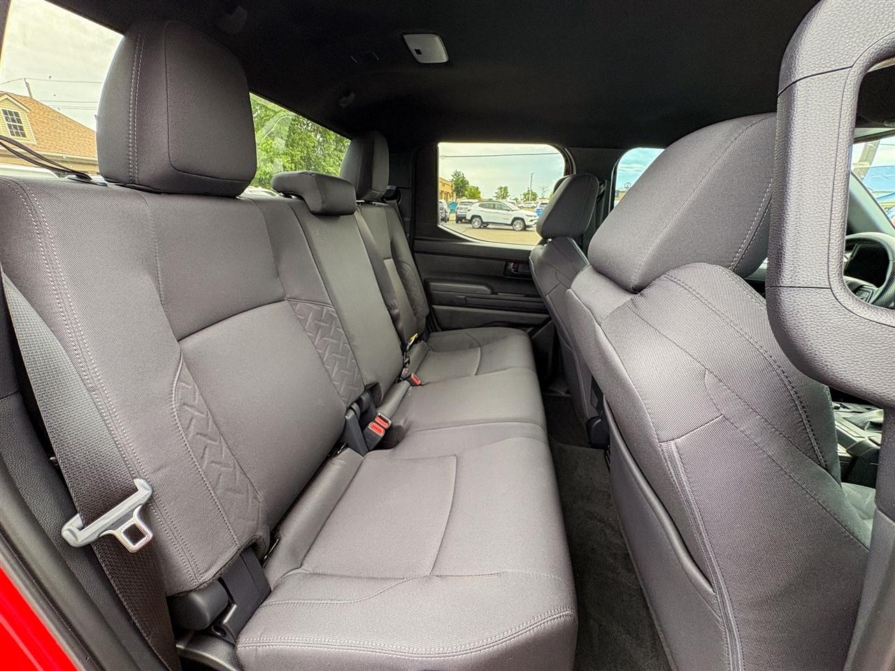 Toyota Tacoma 4WD  2026