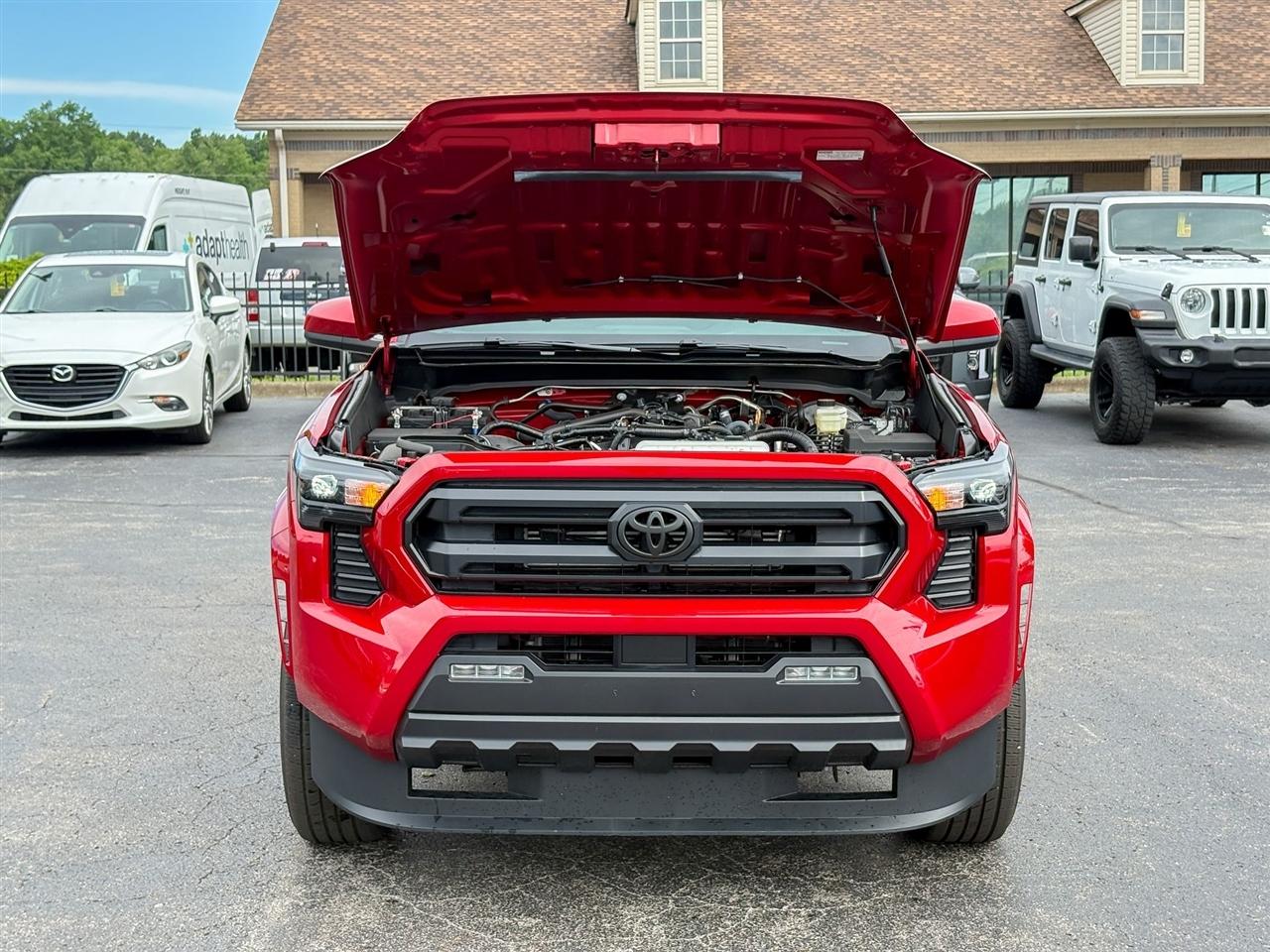 Toyota Tacoma 4WD  2026