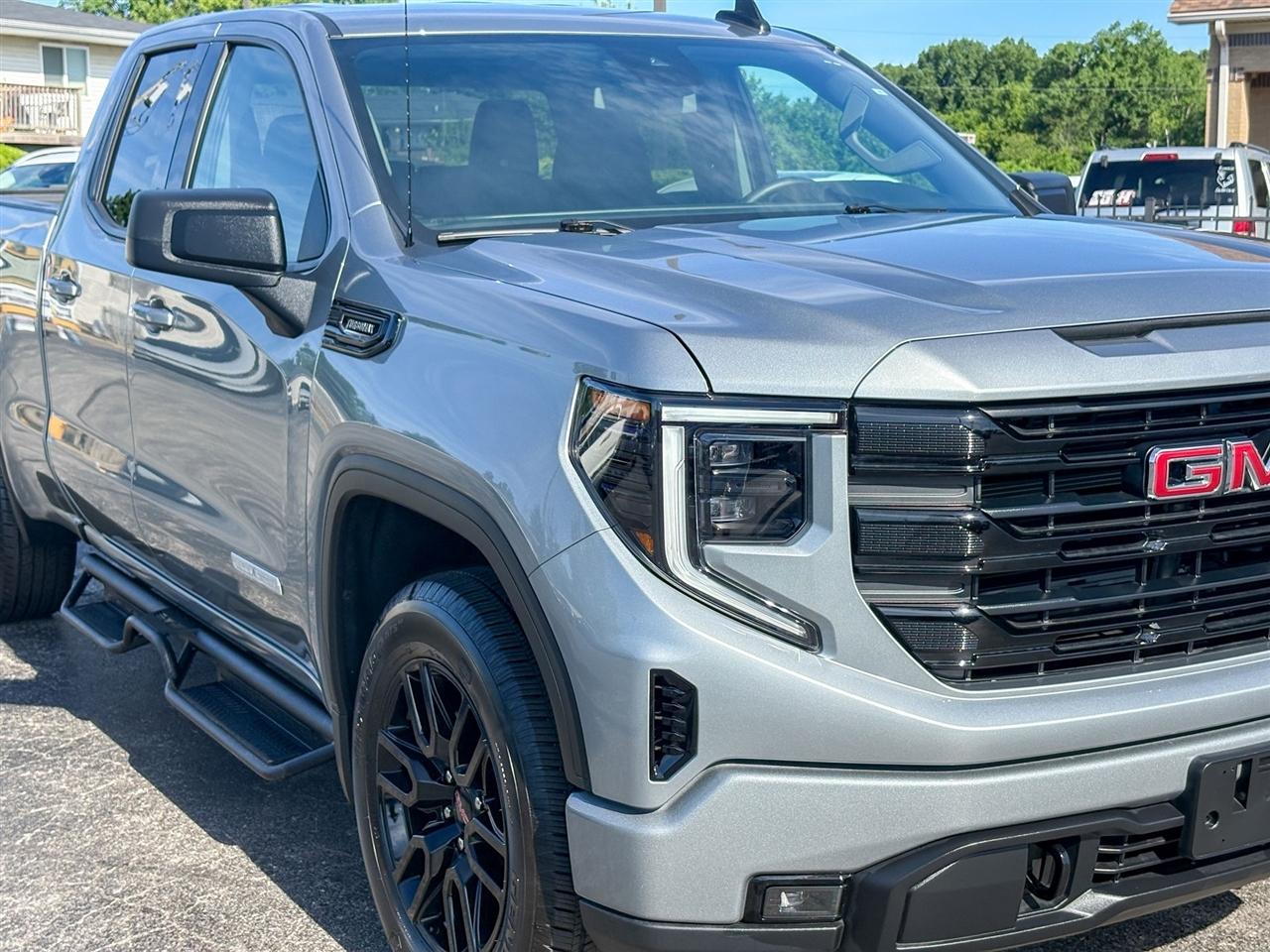 GMC Sierra 1500 Elevation Double Cab 4WD 2026