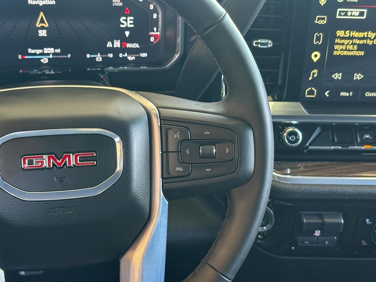 GMC Sierra 1500 Elevation Double Cab 4WD 2026