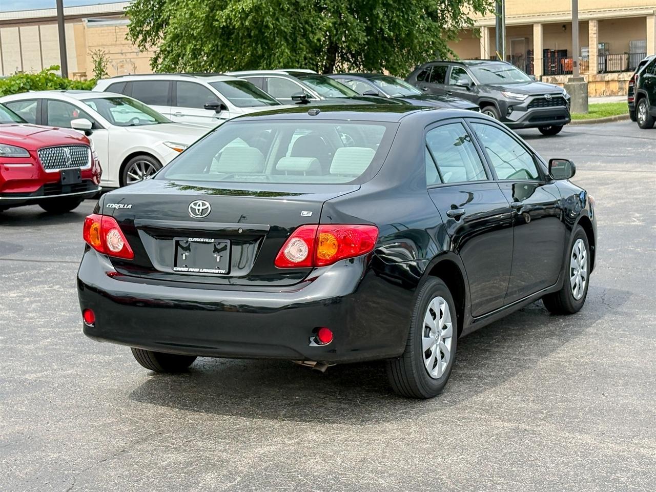 Toyota Corolla  2010