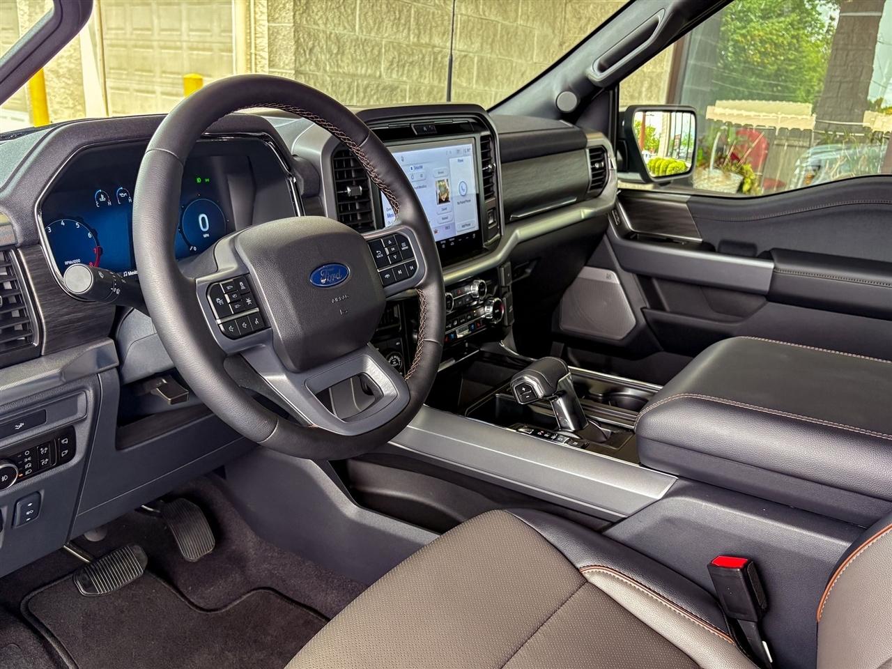 Ford F-150 Lariat SuperCrew 4WD 2026