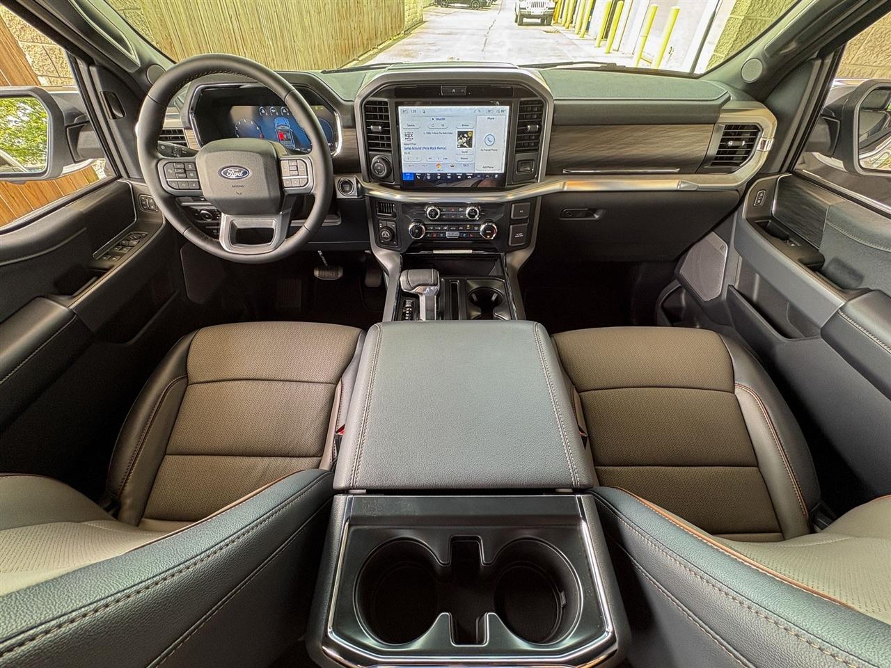 Ford F-150 Lariat SuperCrew 4WD 2026