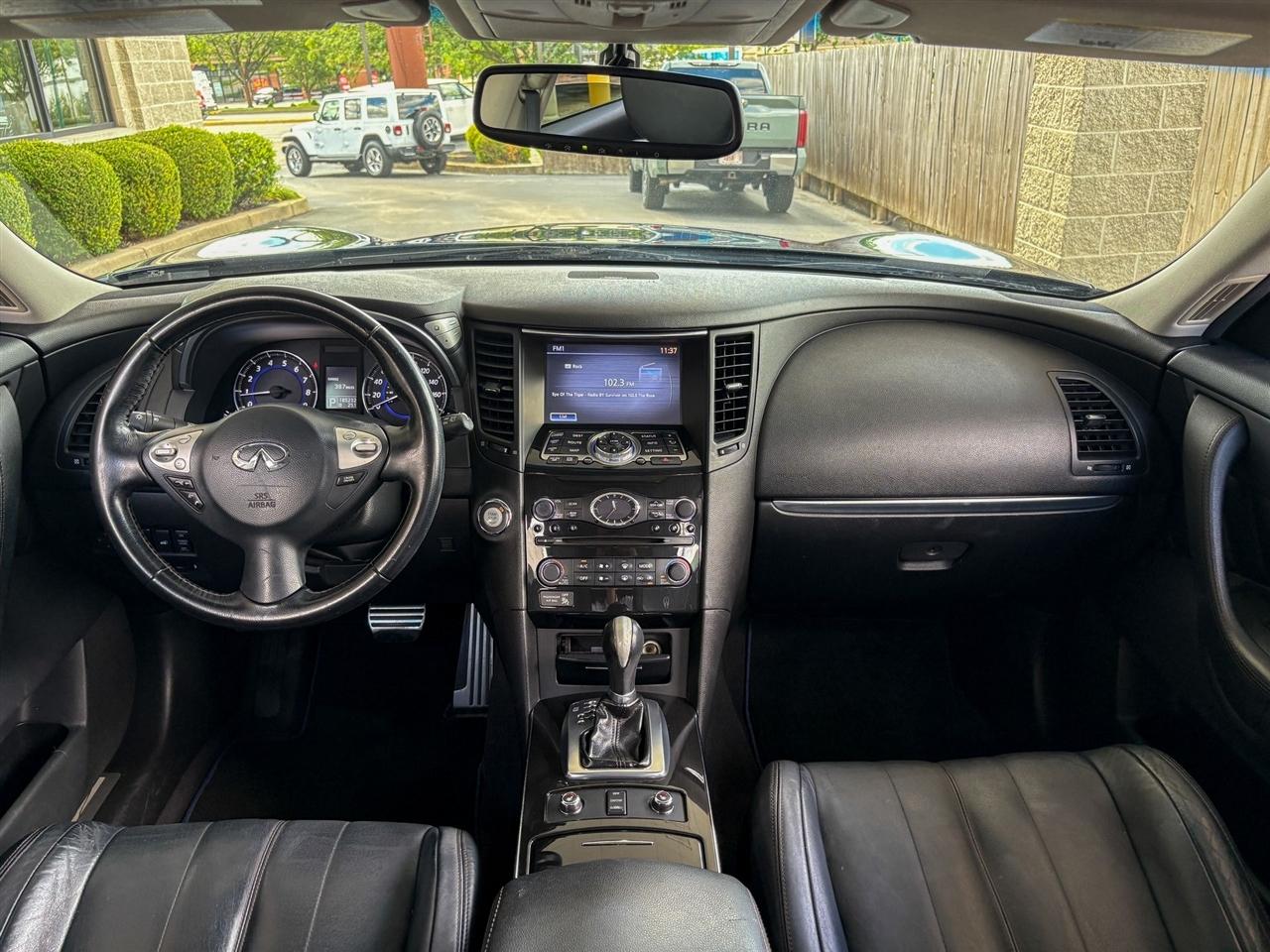 Infiniti FX35  2012