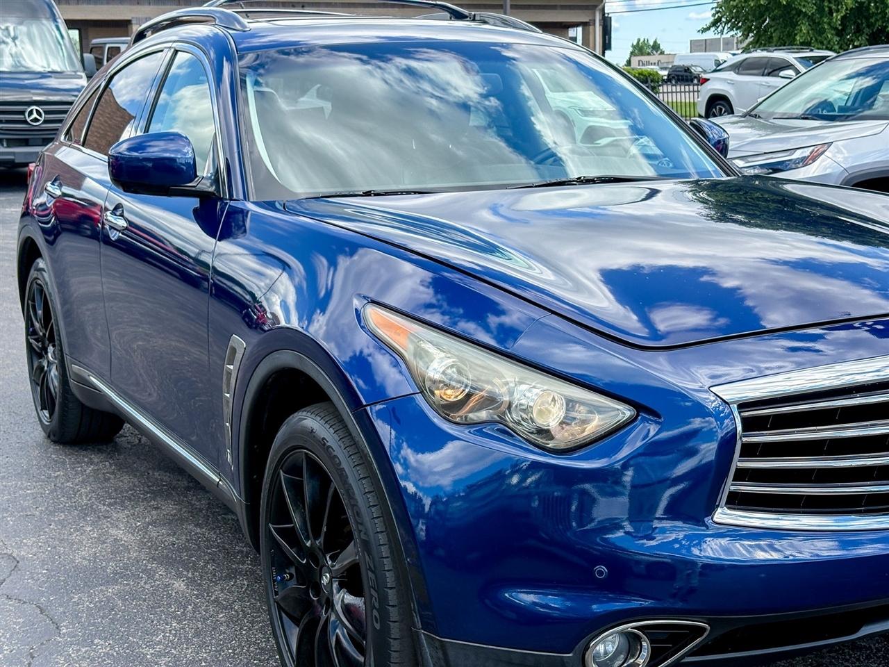 Infiniti FX35  2012