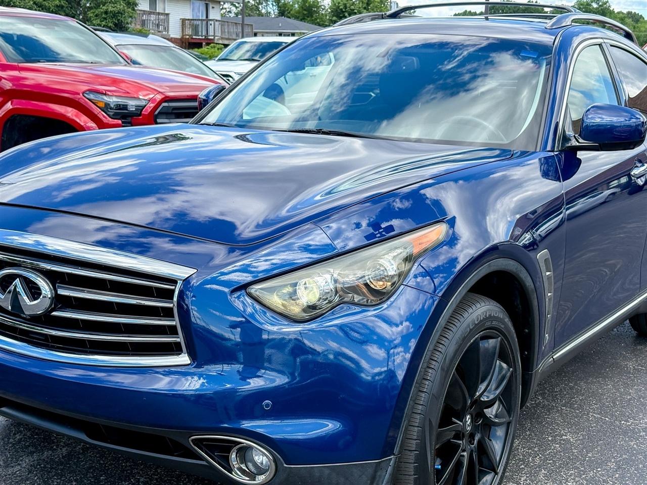 Infiniti FX35  2012