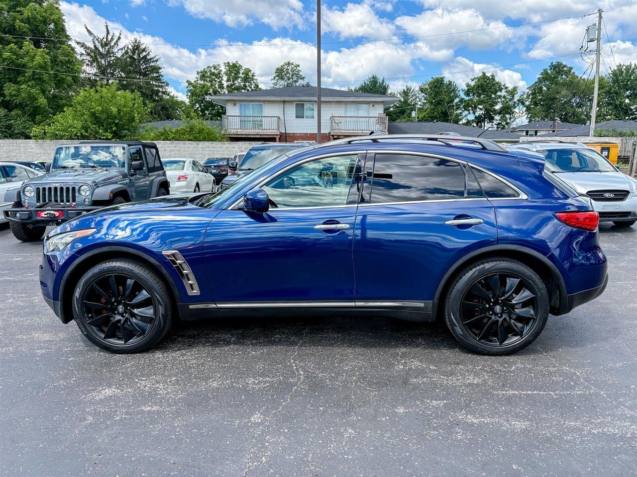 Infiniti FX35  2012