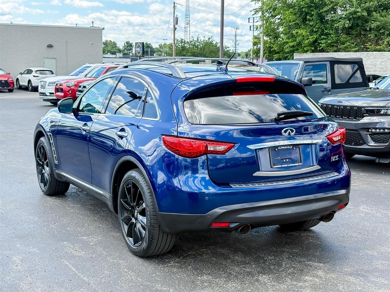 Infiniti FX35  2012