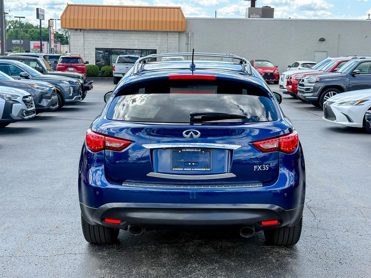 Infiniti FX35  2012