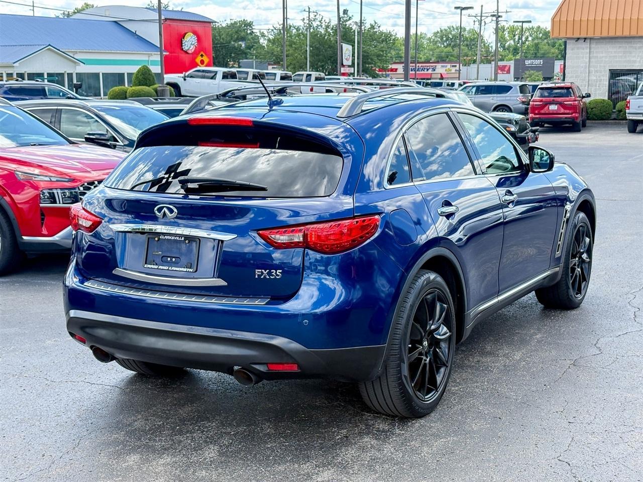 Infiniti FX35  2012
