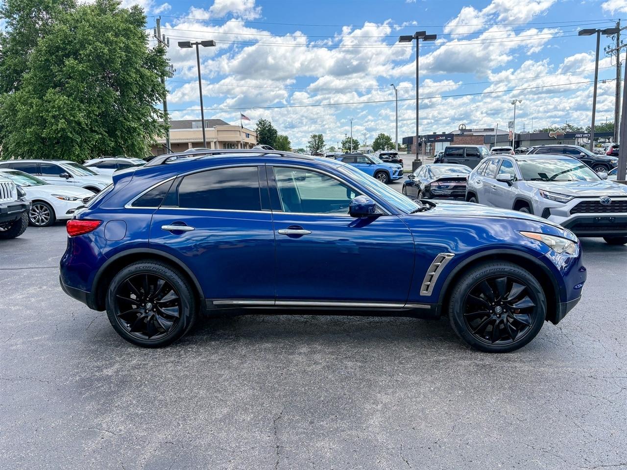 Infiniti FX35  2012
