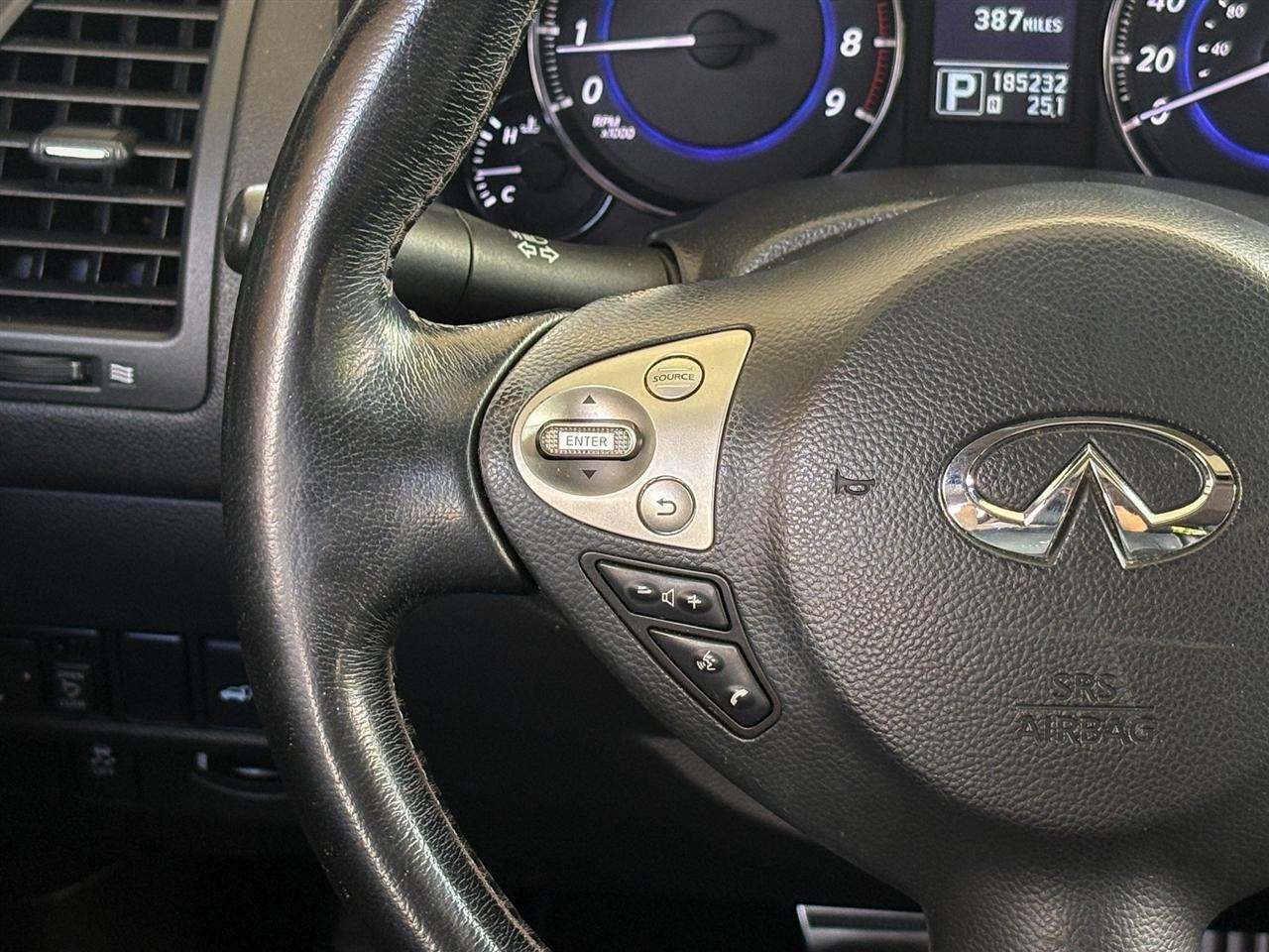 Infiniti FX35  2012