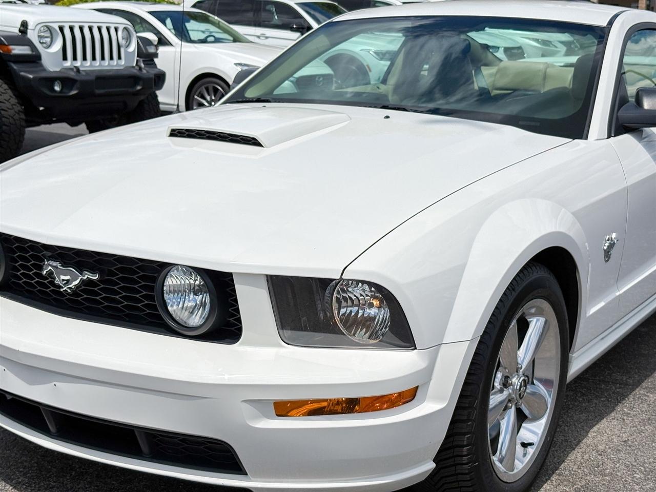 Ford Mustang  2009