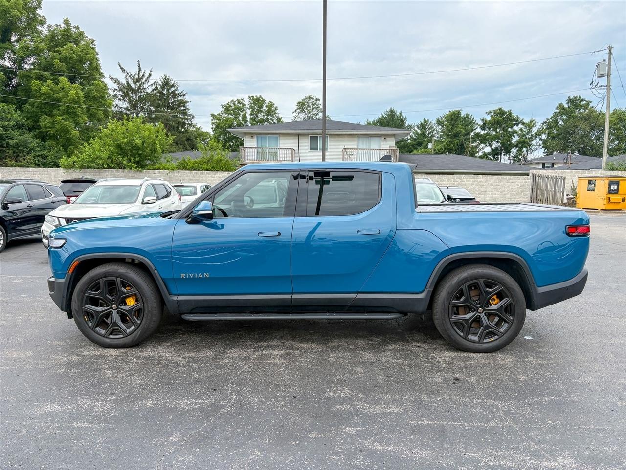Rivian R1T Adventure 2022