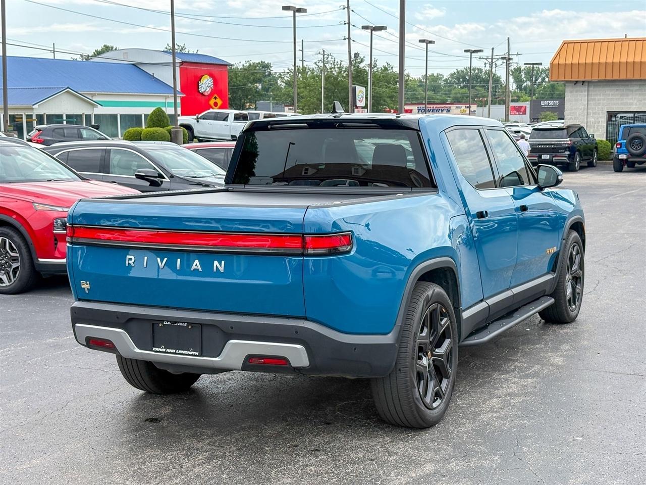 Rivian R1T Adventure 2022