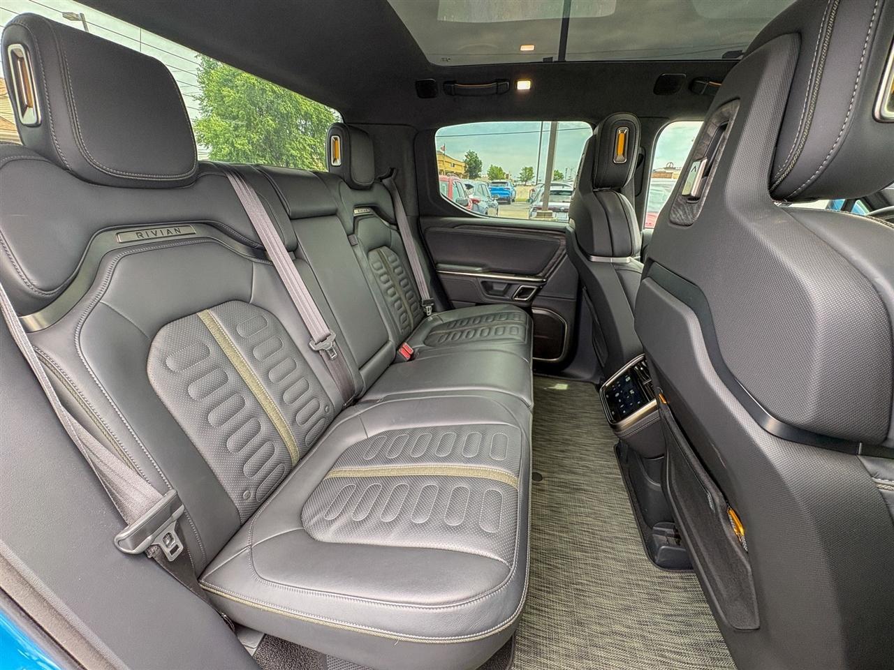 Rivian R1T Adventure 2022