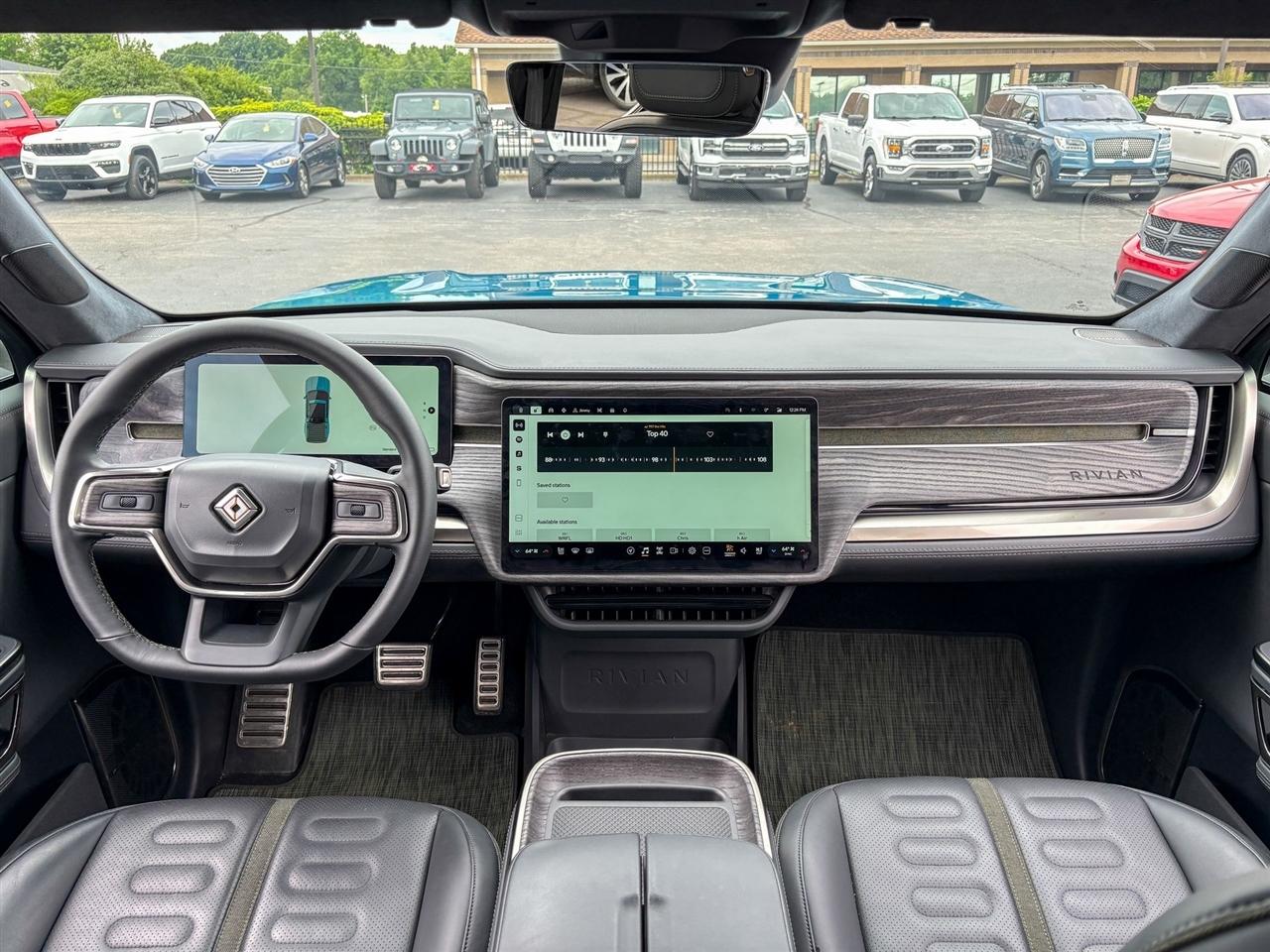 Rivian R1T Adventure 2022