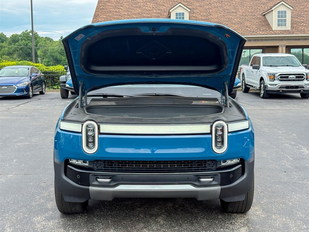 Rivian R1T Adventure 2022