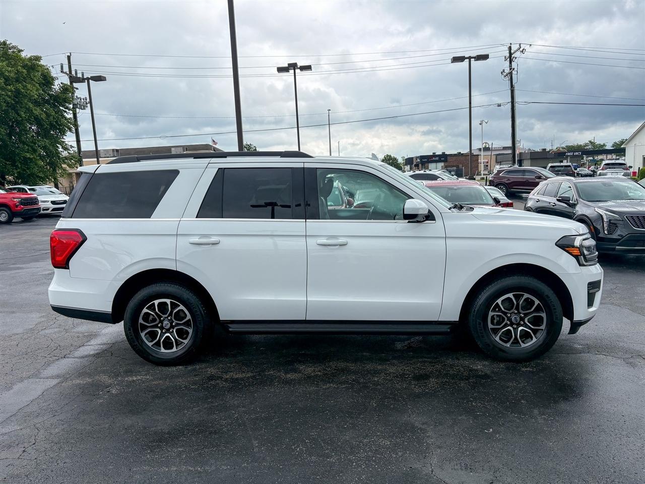 Ford Expedition  2024