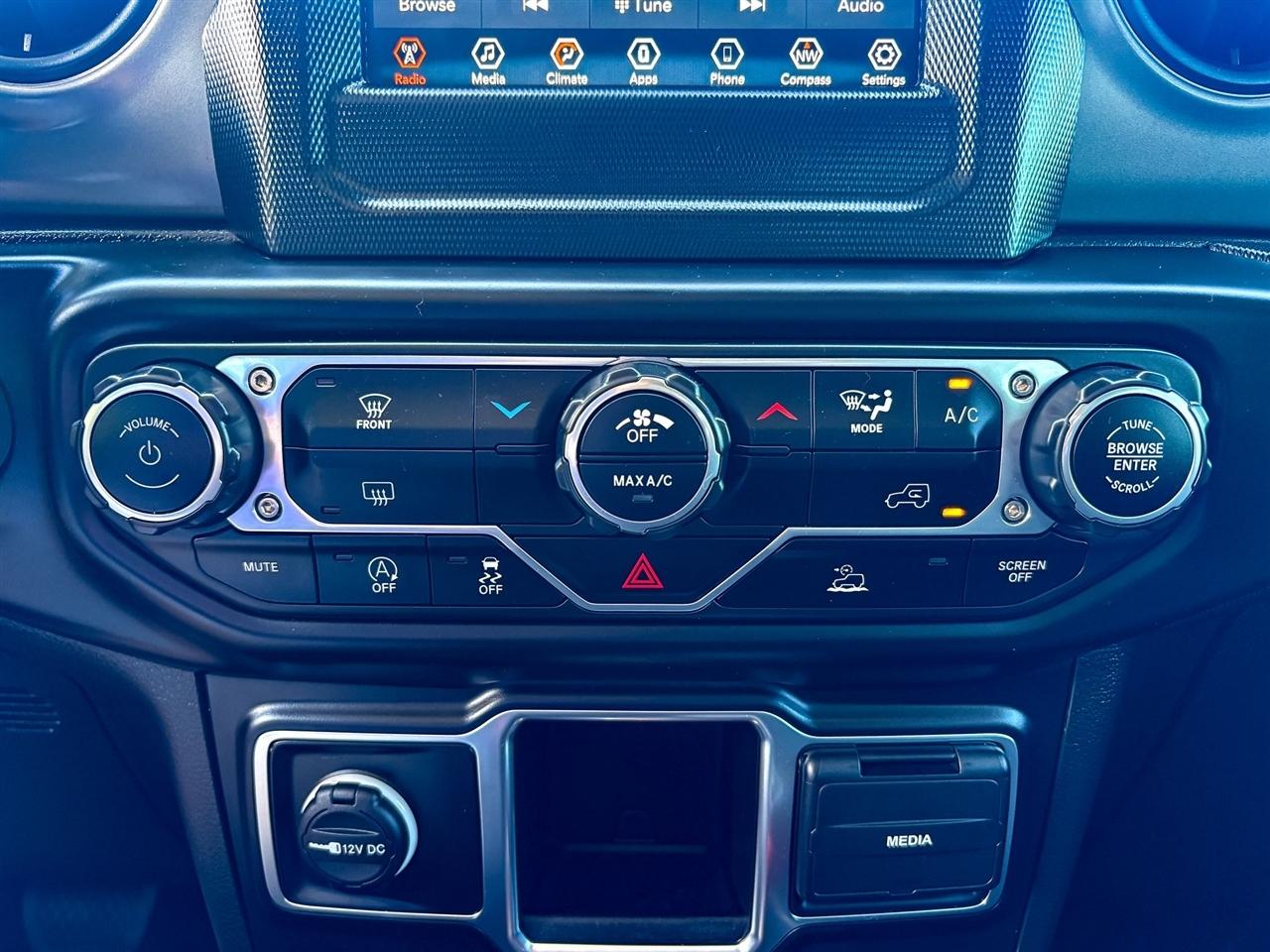 Jeep Wrangler  2022
