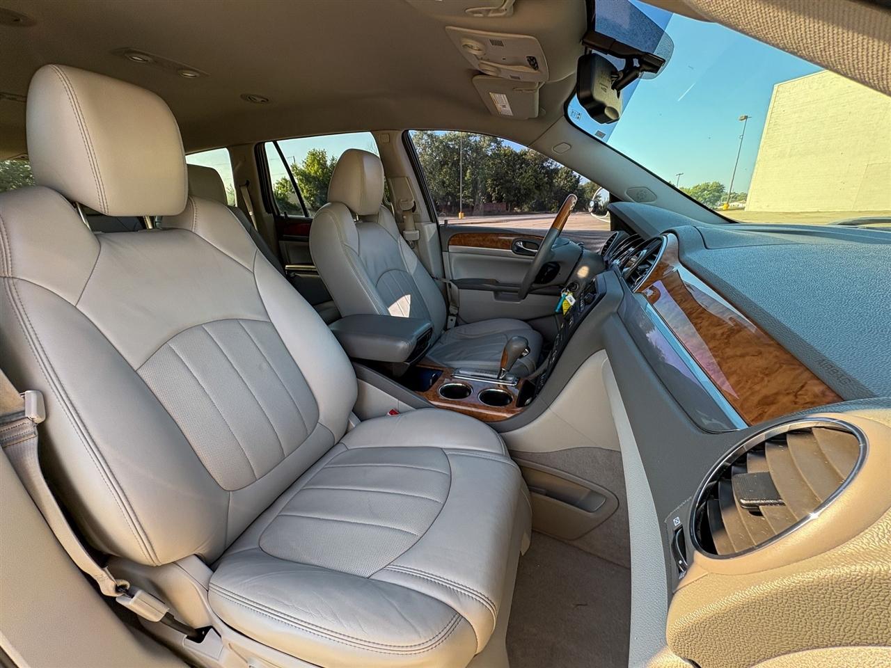 Buick Enclave  2012