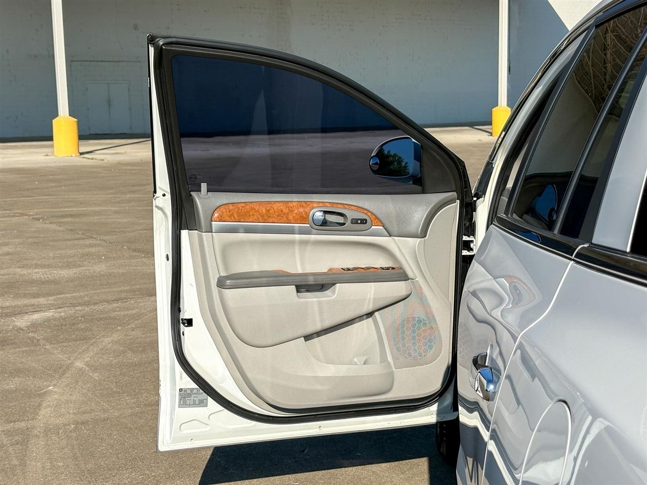 Buick Enclave  2012