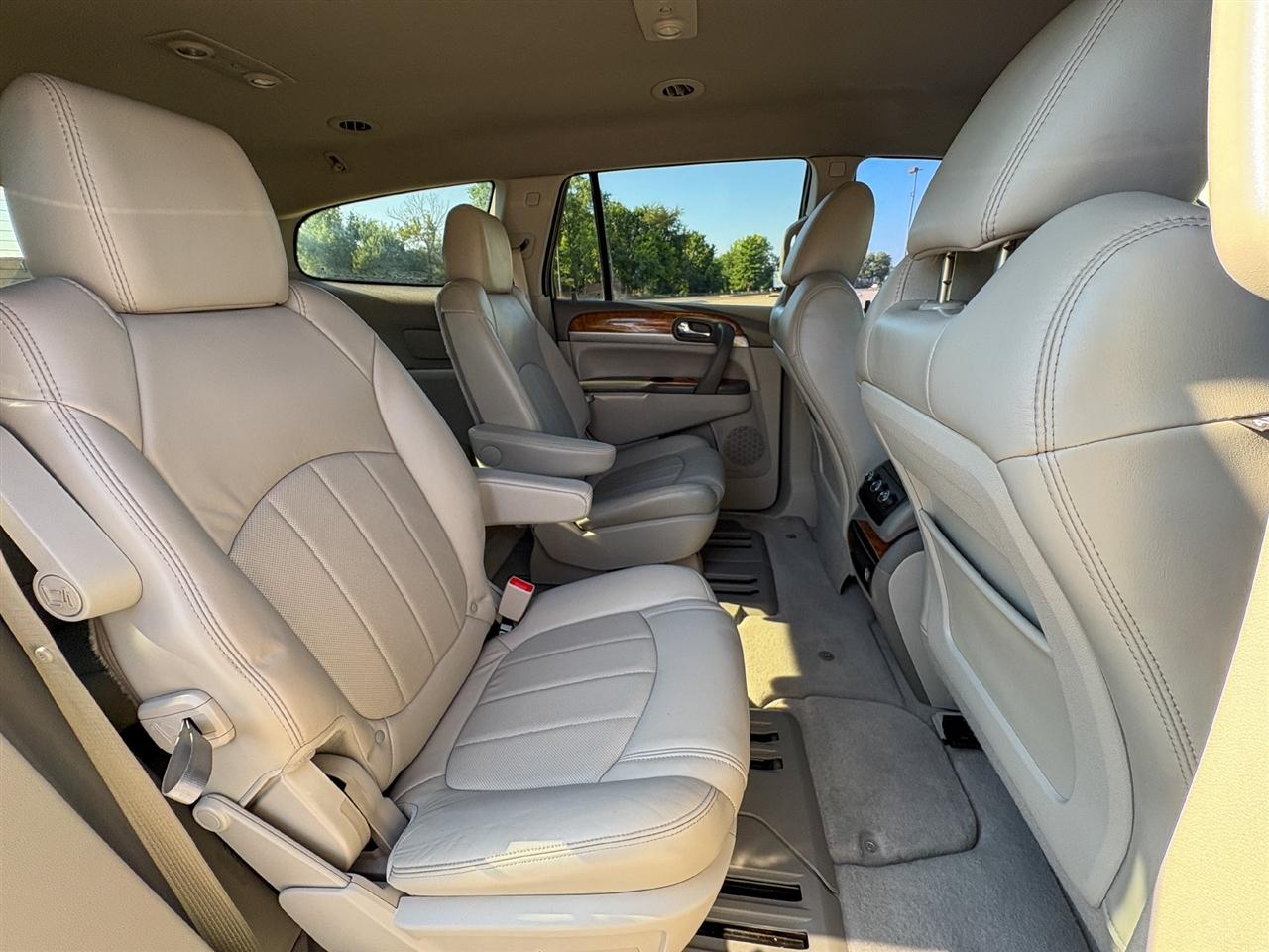 Buick Enclave  2012