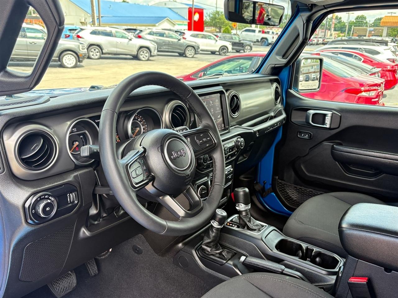 Jeep Wrangler Unlimited High Tide 4x4 2023