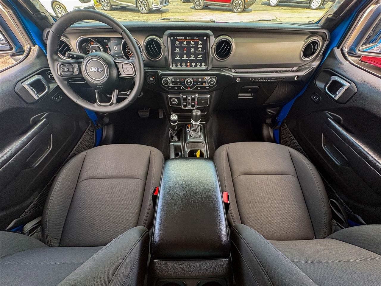 Jeep Wrangler Unlimited High Tide 4x4 2023