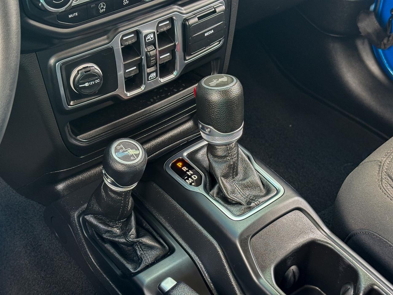 Jeep Wrangler Unlimited High Tide 4x4 2023