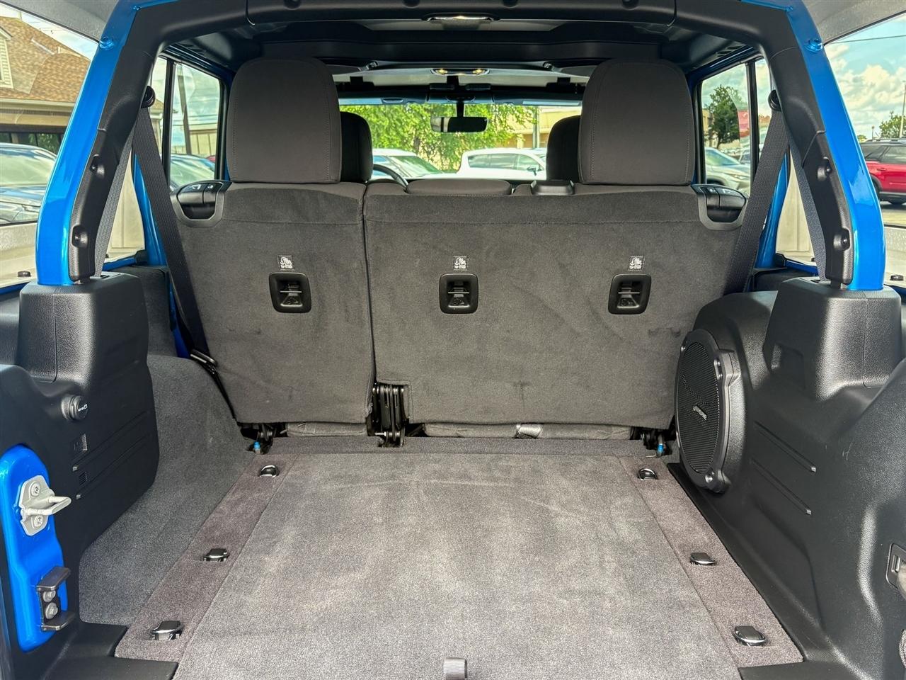 Jeep Wrangler Unlimited High Tide 4x4 2023