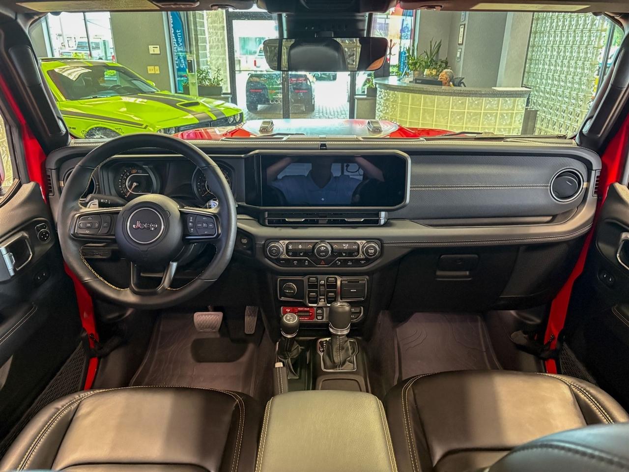 Jeep Wrangler  2025