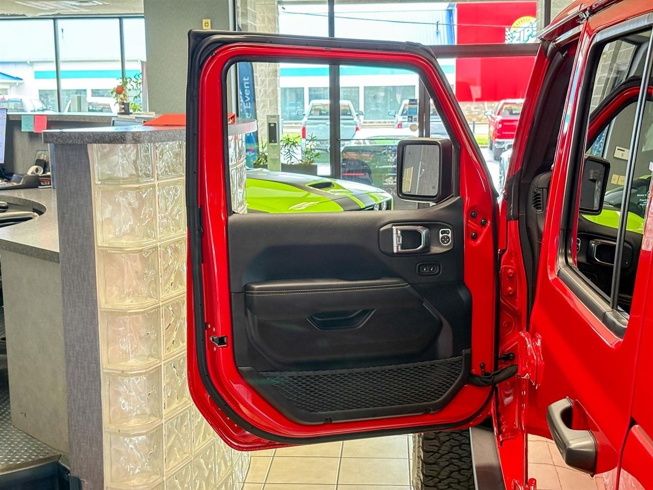 Jeep Wrangler  2025