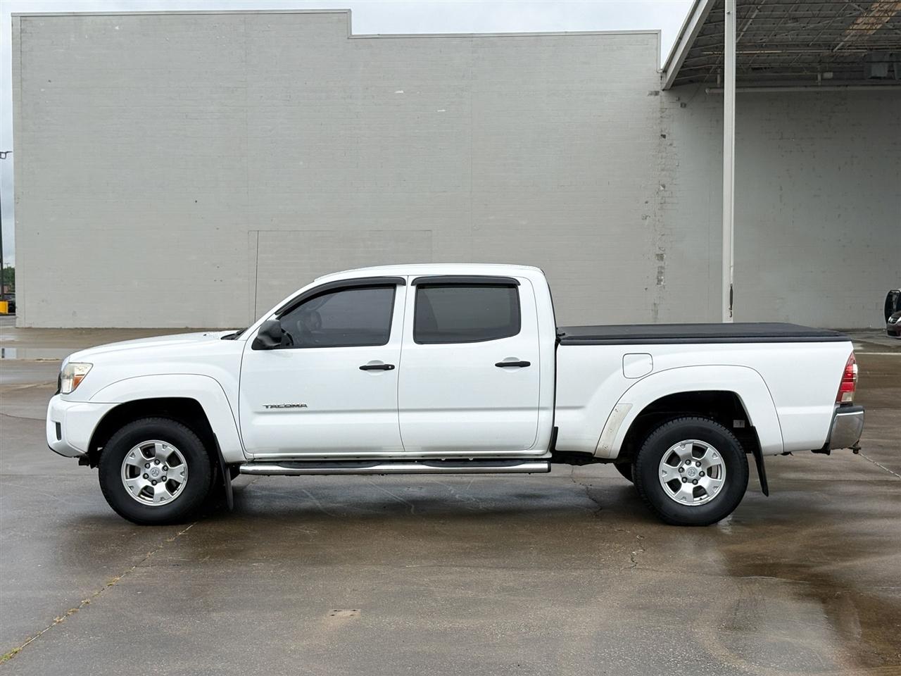 Toyota Tacoma  2013
